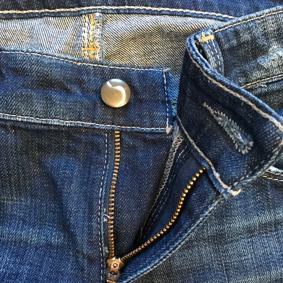 Joe’s Jeans The Best Friend Distressed High Cuffs - Picture 9 of 16